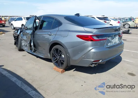 2025 Toyota Camry Xse z USA, uszkodzony, nr VIN 4T1DAACK4SU580586